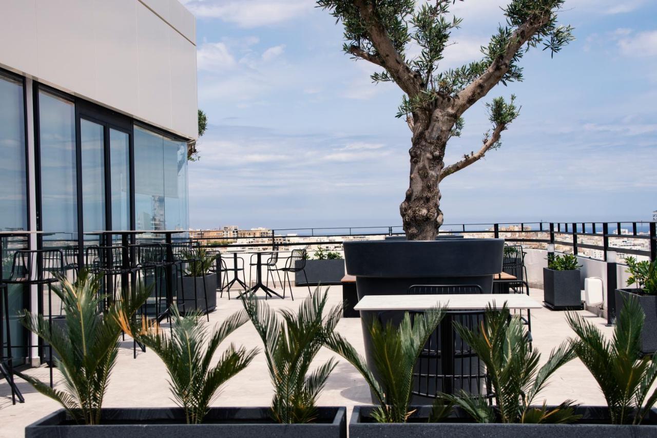 Park Heights By The Warren Collection Apartment Msida Bagian luar foto