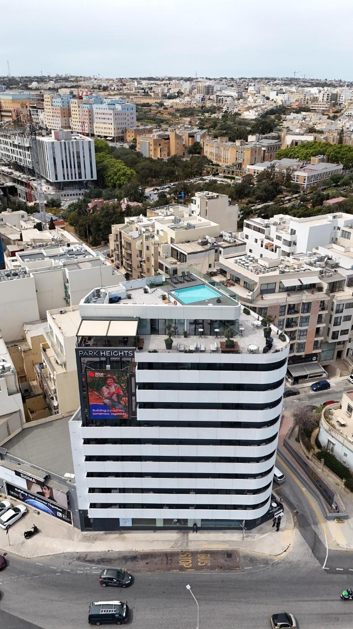Park Heights By The Warren Collection Apartment Msida Bagian luar foto
